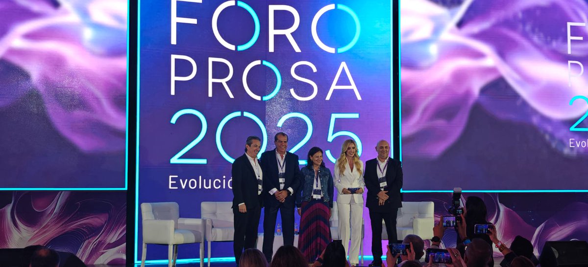 SofttekMX tweet media