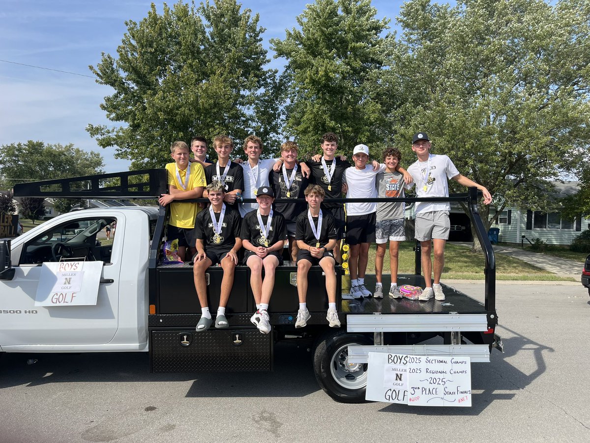 MillerBoysGolf's tweet image. Millers in the Homecoming Parade! #GFOP #NET
