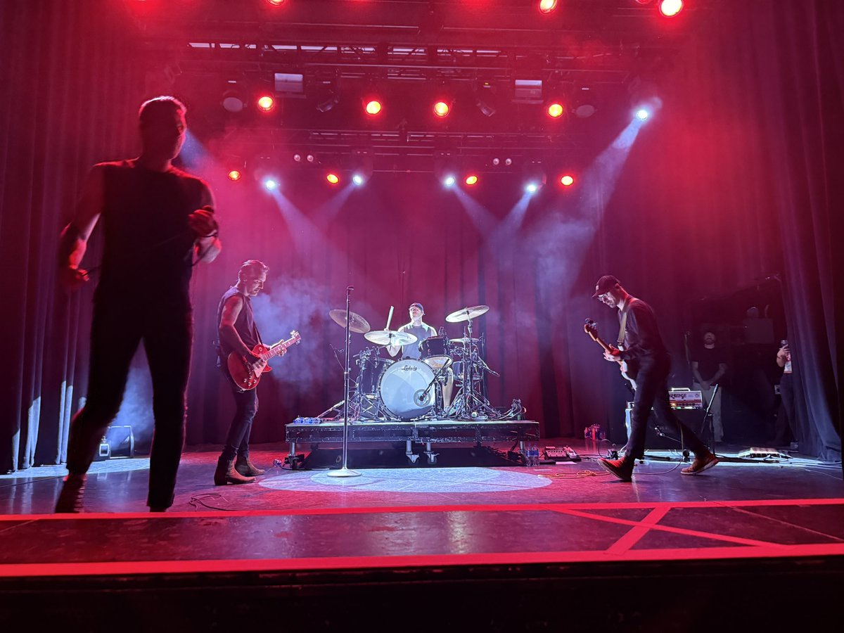 Steven Y tweet media