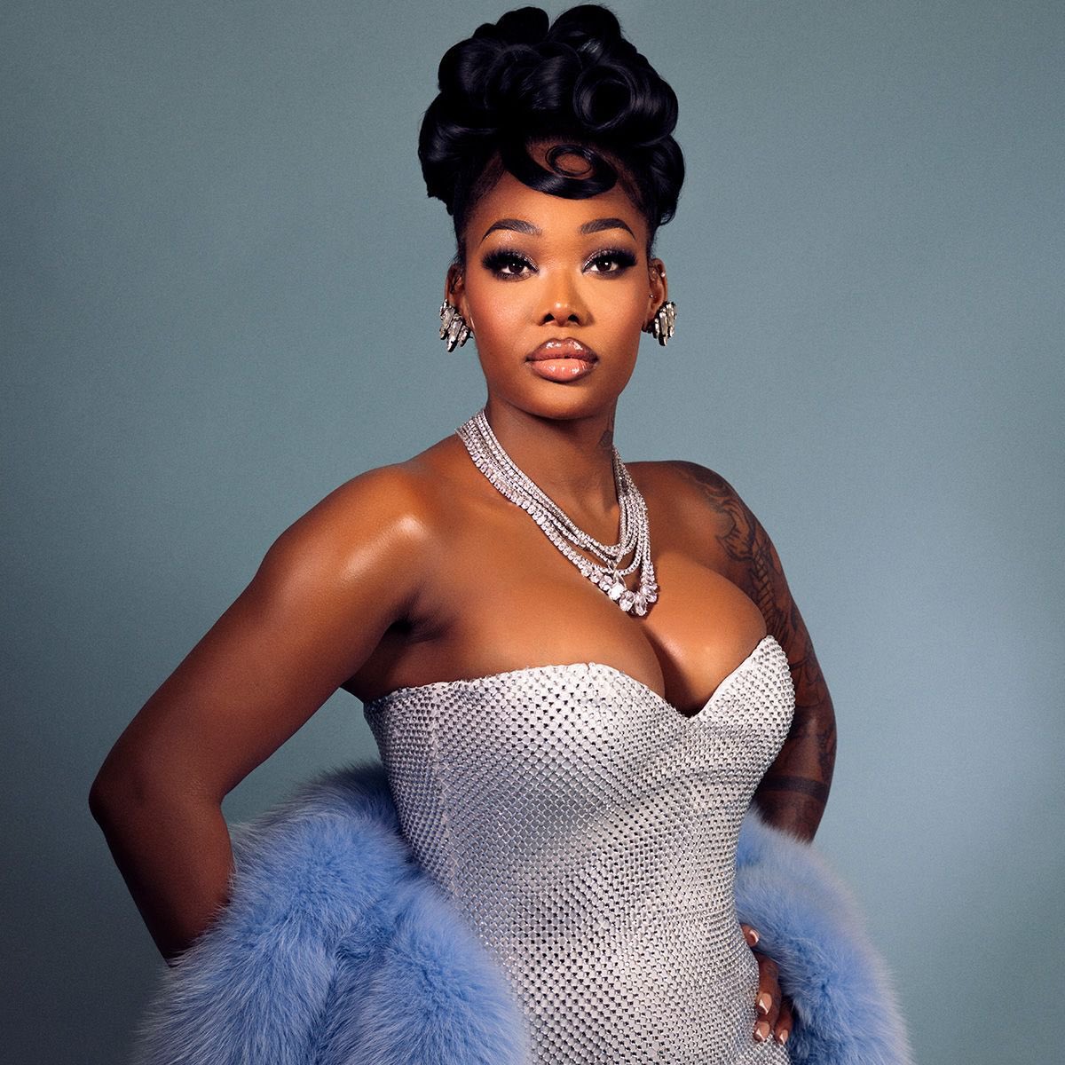 Cardi B (<a href="/iamcardib/">Cardi B</a>) and Summer Walker’s "Dead" has reached #1 on US Apple Music.