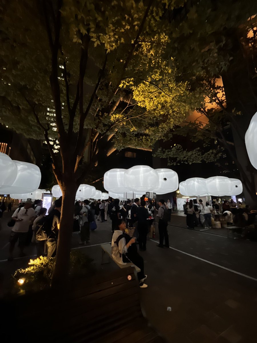 若手の夜明け
平日のみのちょこっと参戦
学生時代にうえだの日本酒好きを深めてくれた方達が活躍されているお姿拝見できて、めちゃくちゃ嬉しかったな...