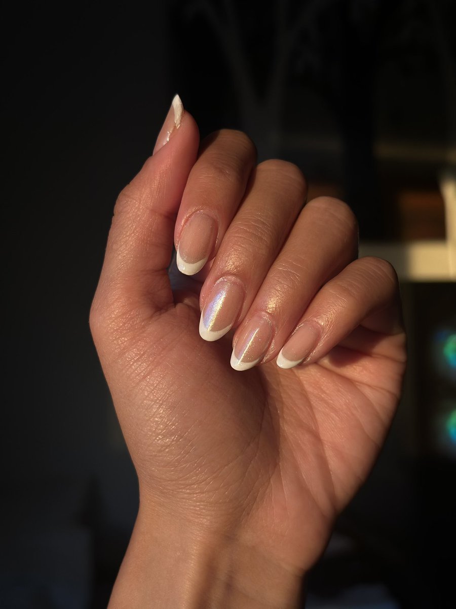 Miss__Jaz's tweet photo. The mess I made when I was doing my nails, and the result 💅🏼 https://t.co/askipkYvjm