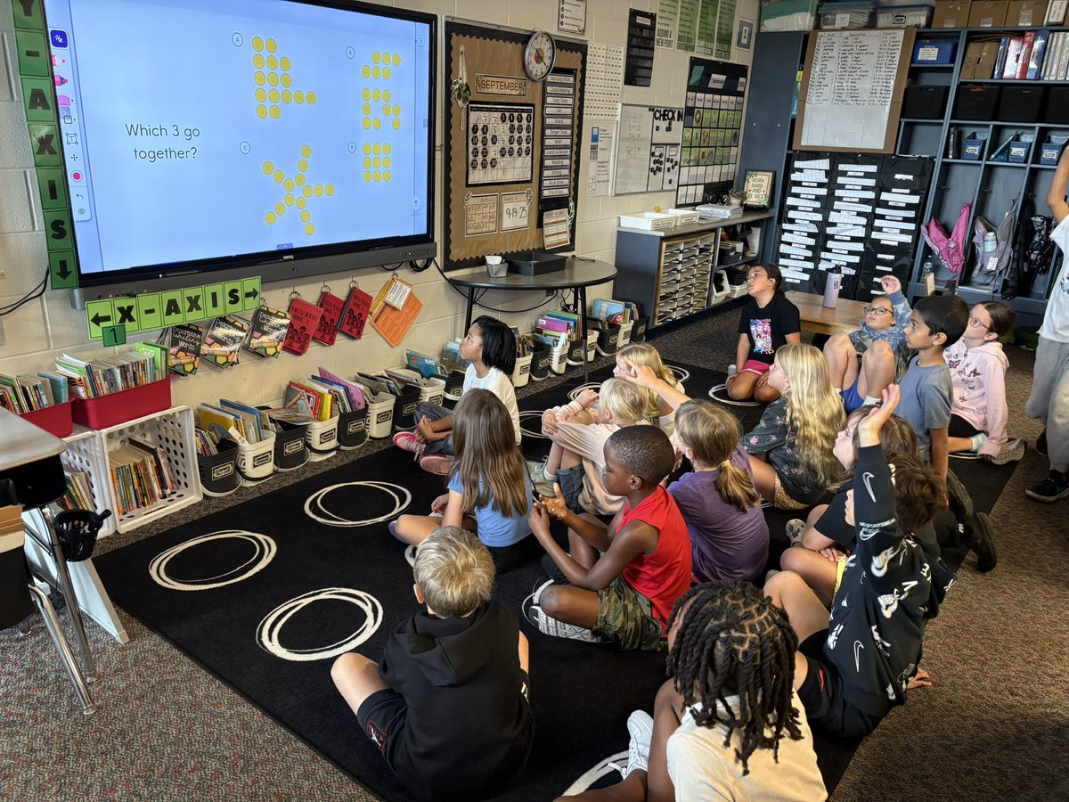 PVWollberg's tweet image. Continuing to work on making arrays and relating them to equal groups. #pvlearns #mathisfun #handsonlearning @IllustrateMath