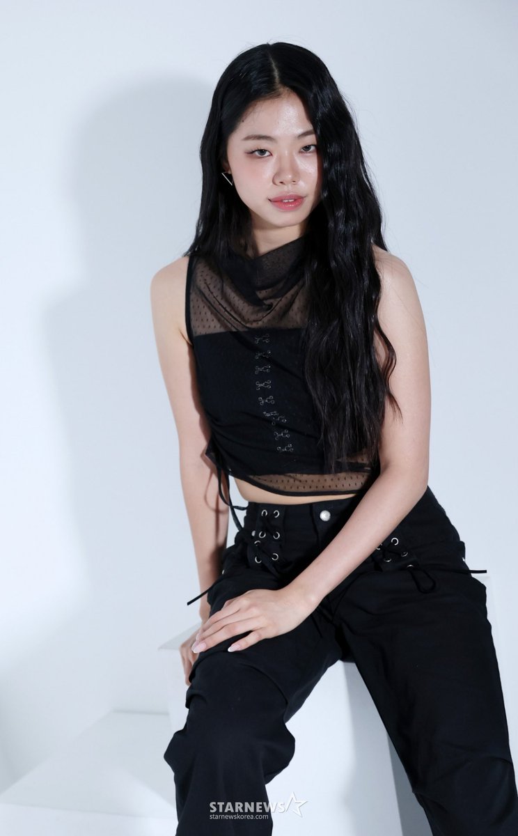 thejypnews's tweet image. [INTERVIEW] A stage she had dreamed of since the age of six and after seven years of training, she has finally seen the light.

Rookie artist #YOUNGBIN, who debuted through JYP’s systematic training program, has made her first mark in the music industry with the digital single