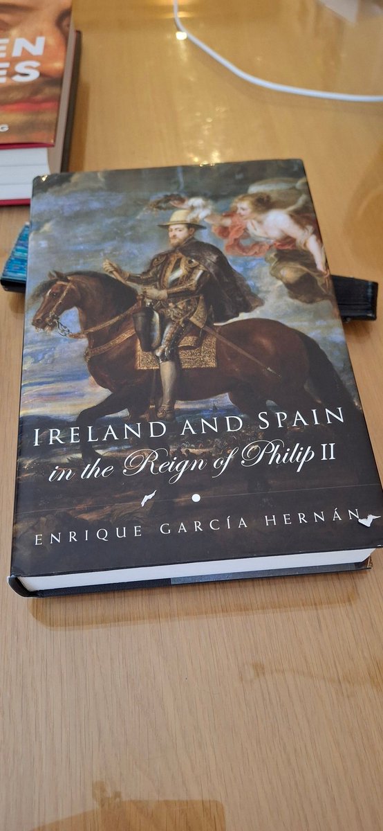 <a href="/lagranarmada/">La Armada Invencible</a> <a href="/Armada_esp/">Armada</a> <a href="/armadaireland/">Spanish Armada Ireland</a> <a href="/ihcn_armada/">IHCN Instituto de Historia y Cultura Naval</a> <a href="/EmbEspIrlanda/">Embajada de España en Irlanda / Spanish Embassy</a> <a href="/IrlEmbMadrid/">Embassy of Ireland, Madrid</a> This arrived in the post today, another excellent look at an often overlooked subject.