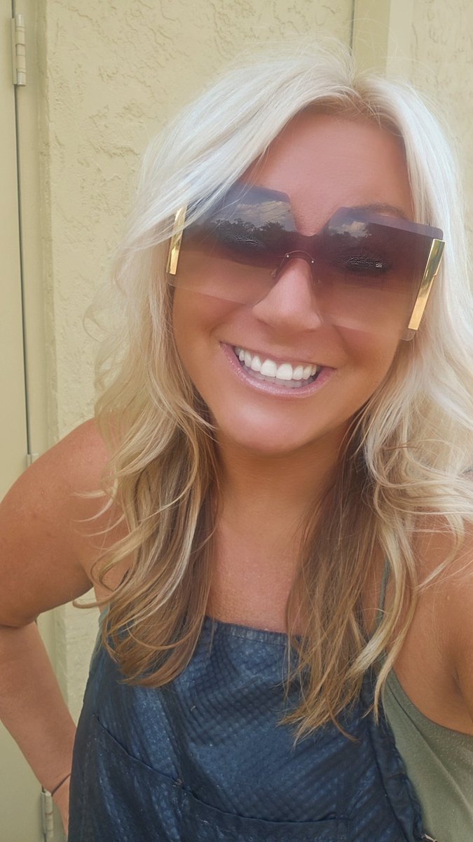 🦩KATIE G🦩 tweet media