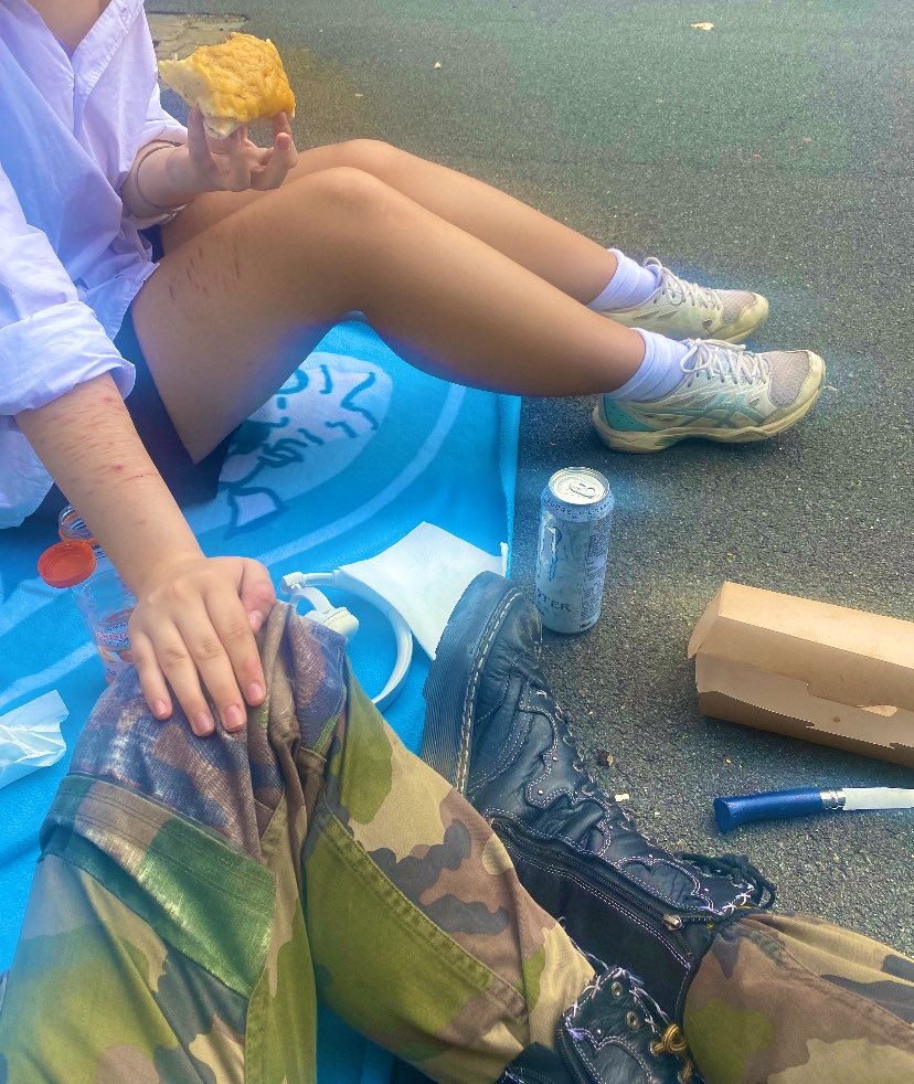 ful_maim tweet media