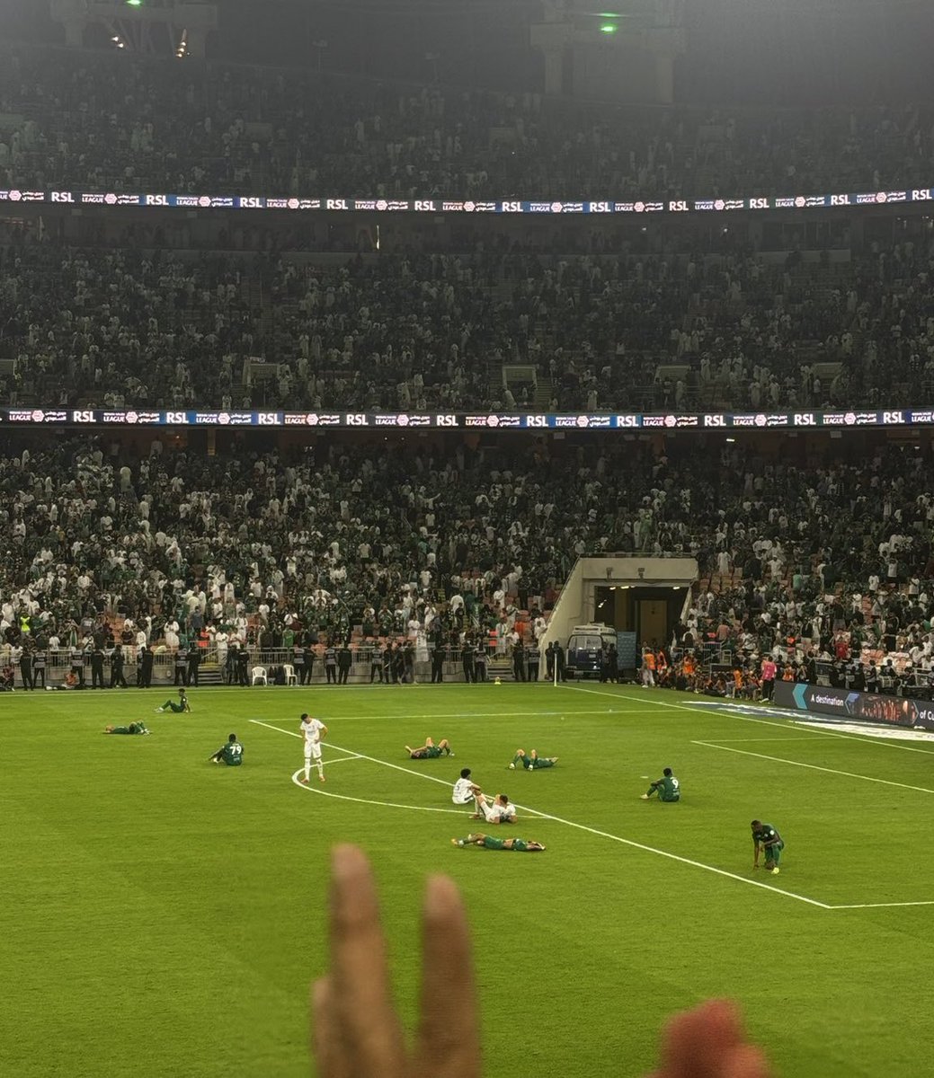 عمرو tweet media