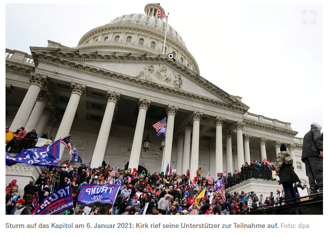 PeterSchwarz11's tweet photo. Am 6. Januar 2021, in dessen Verlauf ein gewalttätiger Mob das #Kapitol stürmte, ließ #Kirk  nach eigenen Angaben „über 80 Busladungen Patrioten nach #WashingtonDC  bringen, um für den Präsidenten zu kämpfen“. #Trump #USA https://t.co/pAXJNW1DvS