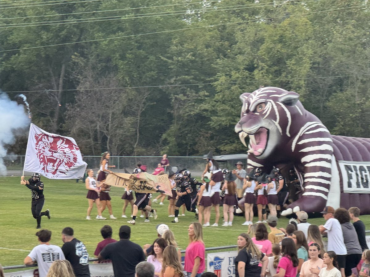 Another great Friday night watching the <a href="/Breck_Football/">Breck Football</a> Fighting Tigers! Great way to end an awesome Homecoming Week! Let’s go Tigers! #breckstrong