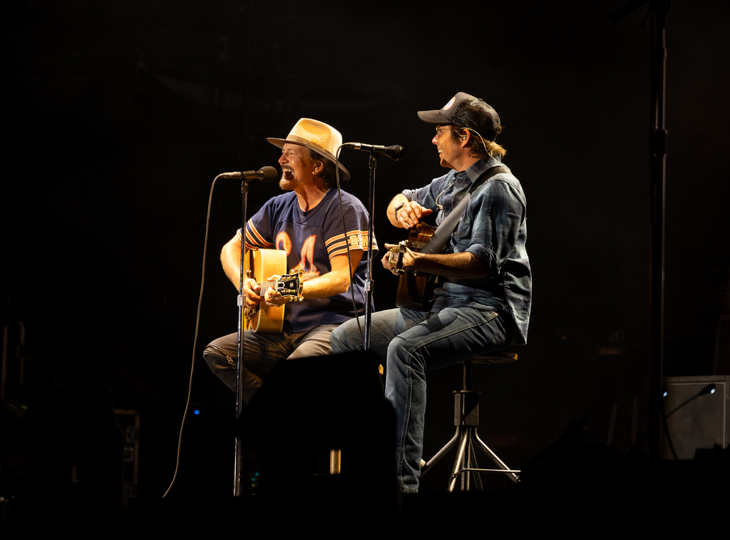 Pearl Jam tweet media