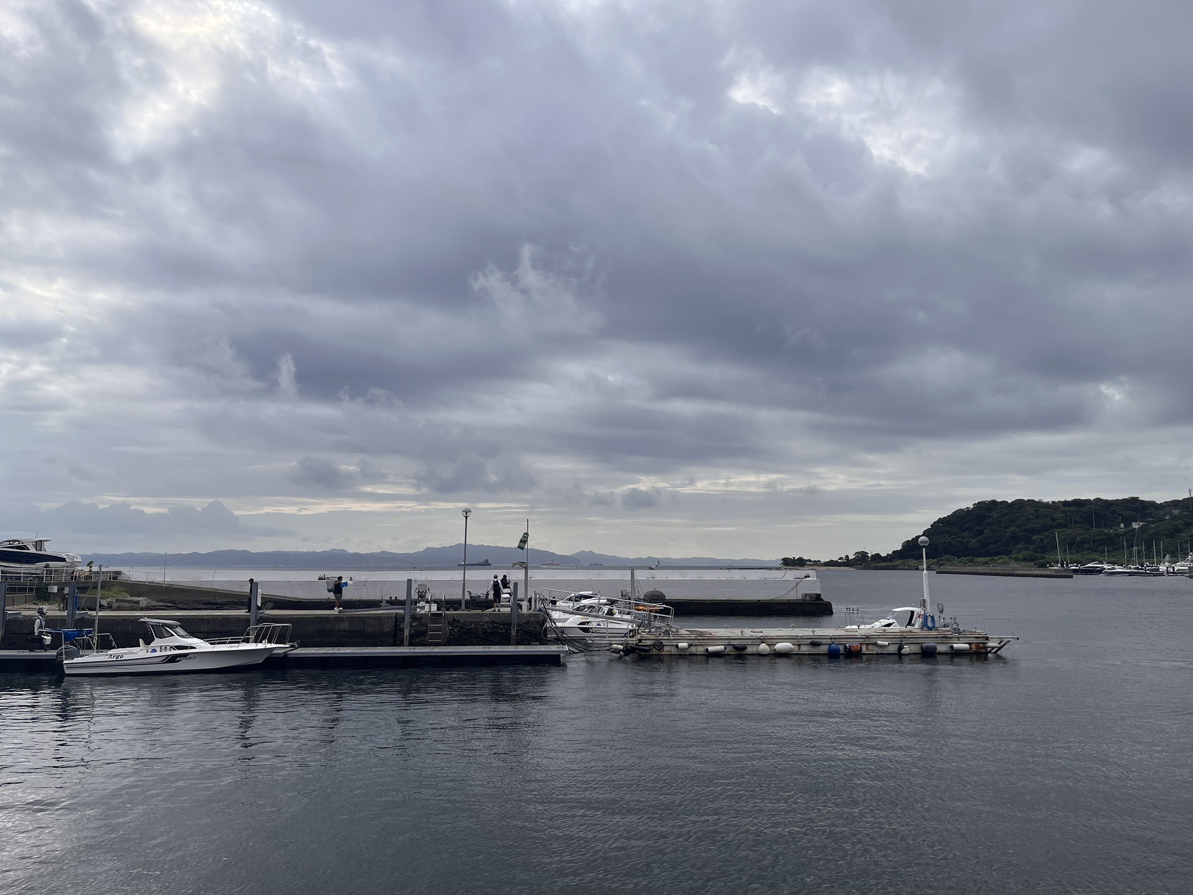 海の画廊「竜　雲」 荒波寄せる竜宮城 (兵庫県) 」について詳しく見る | FIND/47