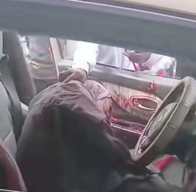 محافظة #تعز اليمنية تحولت اليوم تحت هيمنة حماعة الإخوان إلى بؤرة للفوضى والفساد، وحاضنة للإرهاب، ومسرح للاغتيالات والأزمات التي لا تنتهي.
#افتهان_المشهري