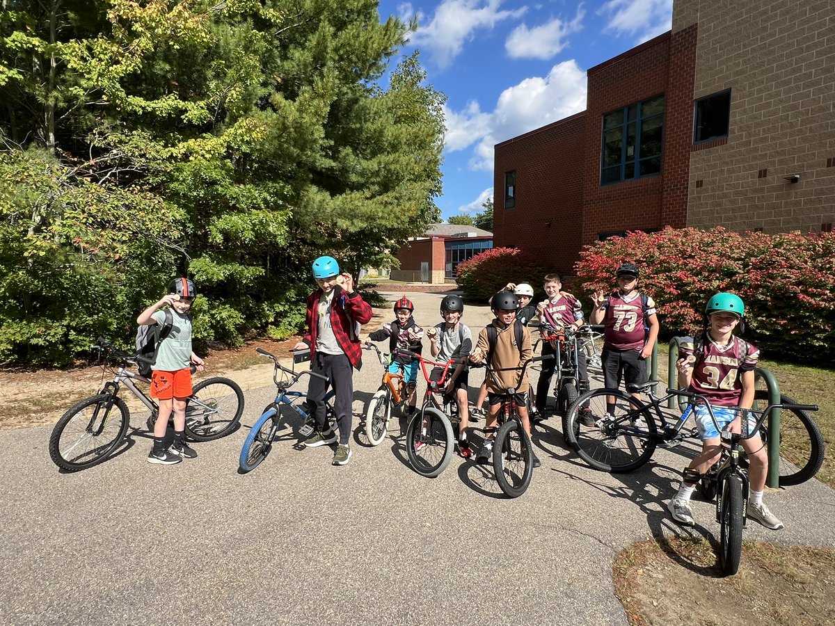 Hanson Middle School tweet media