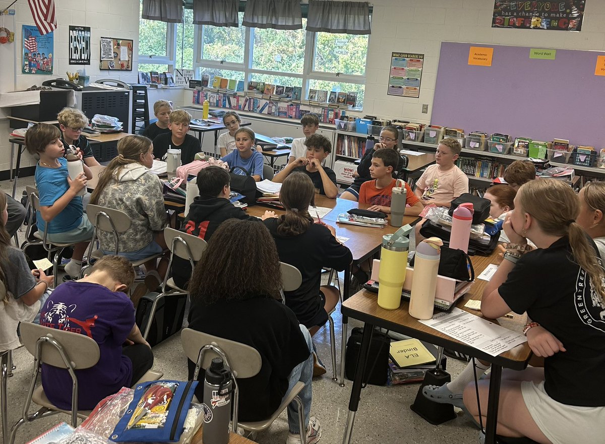 Shari S. Jones tweet media