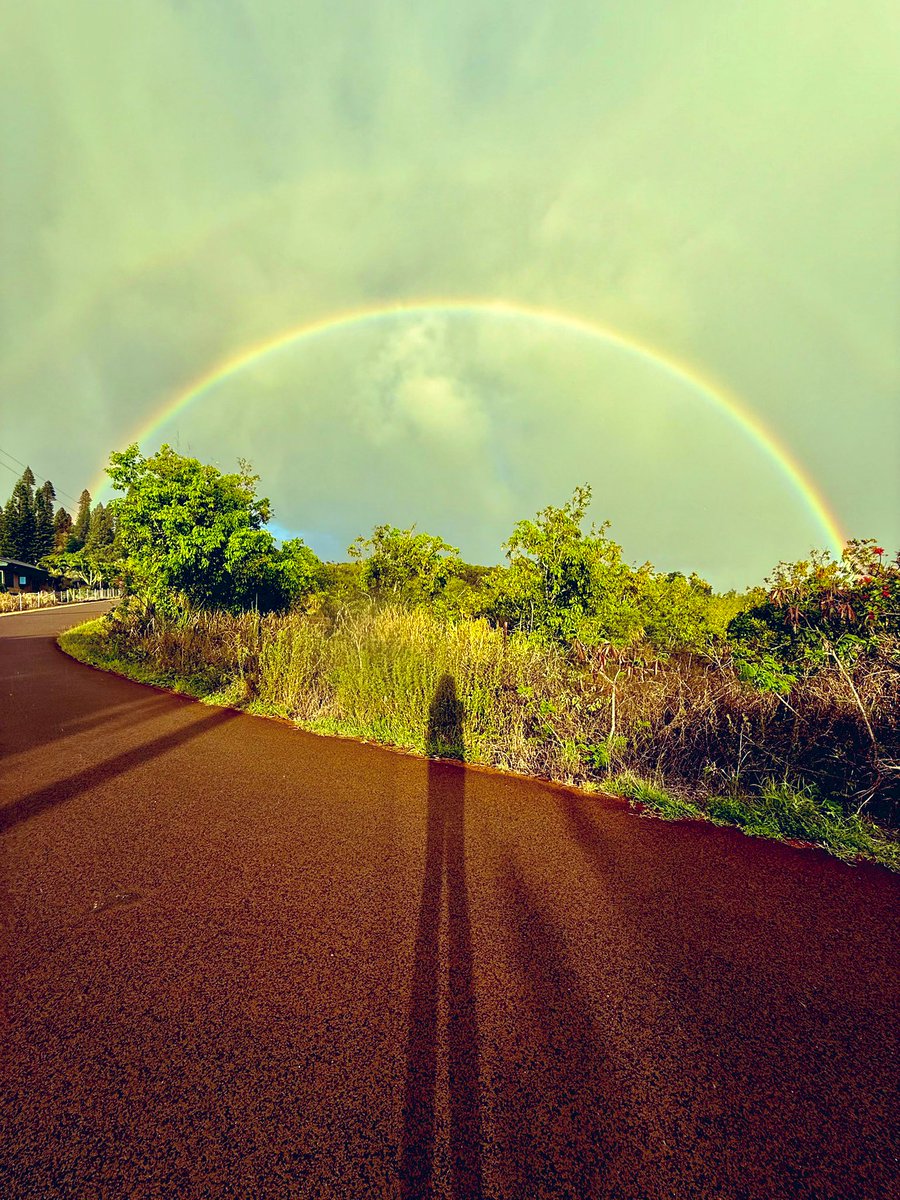 learn_may's tweet image. 彩虹🌈
Cǎihóng shì tiānkōng sòng gěi dàdì de lǐwù.
彩虹是天空送给大地的礼物。
The rainbow is a gift from the sky to the earth. 🌈
#LanguageLearning #learnchinese #natural