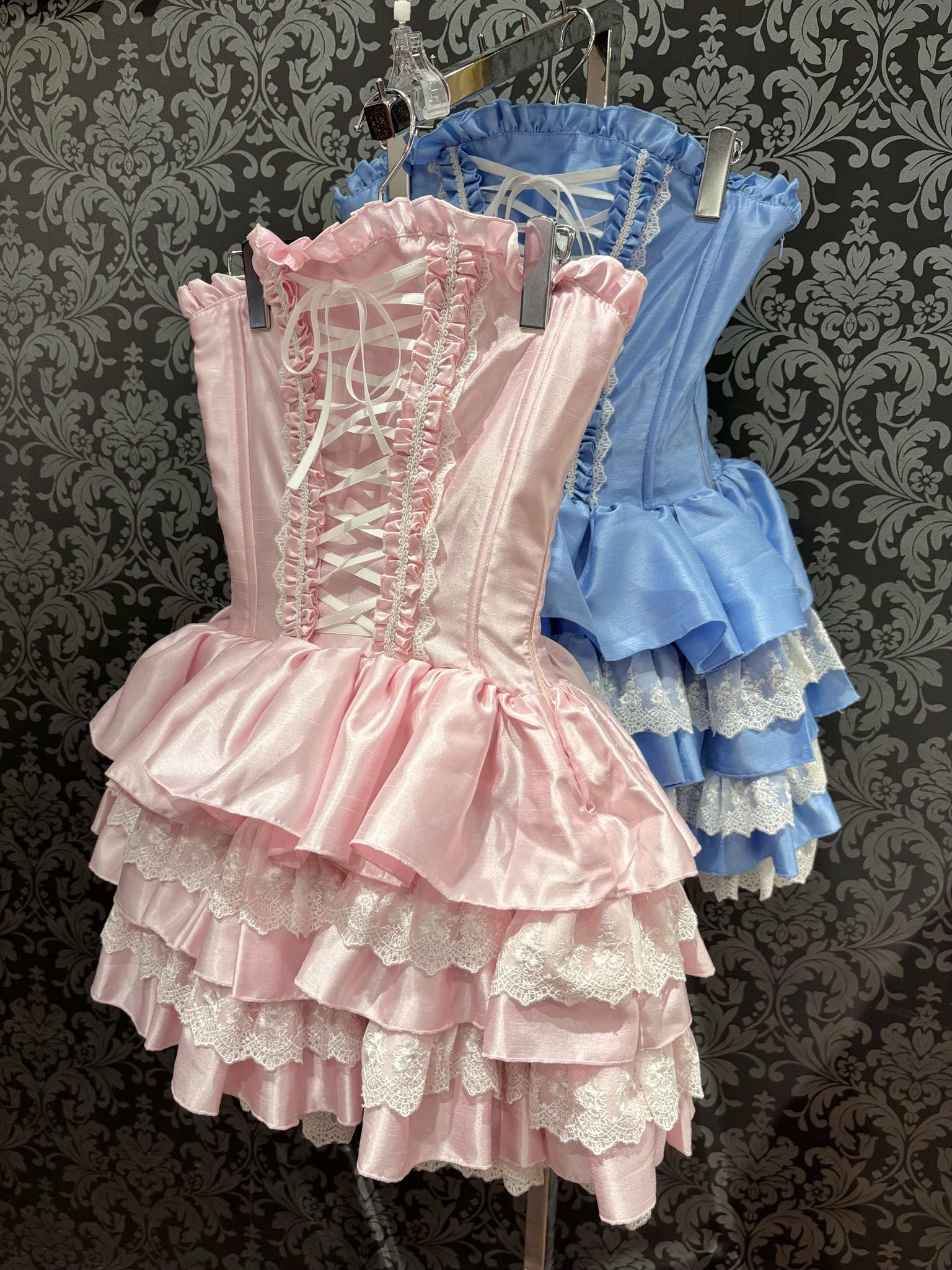 ATELIER PIERROT ミニコルセットワンピース ATELIER PIERROT】 ミニコルセットワンピース ホワイト/ピンク