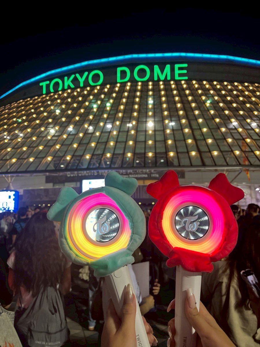 ♡250917♡ THIS IS FOR in TOKYO 

チェヨンちゃんのソロを生で見れて幸せだったし涙止まらなかった( ᵕ ᵕ̩̩ )💕1公演だけでこんなに幸せをくれるTWICEちゃん大天才すぎるよ✨💘追加公演も絶対会いに行くね( •̀ᄇ• ́)ﻭ✧

#TWICE_THISISFOR_WORLD_TOUR #TWICE #CHAEYOUNG