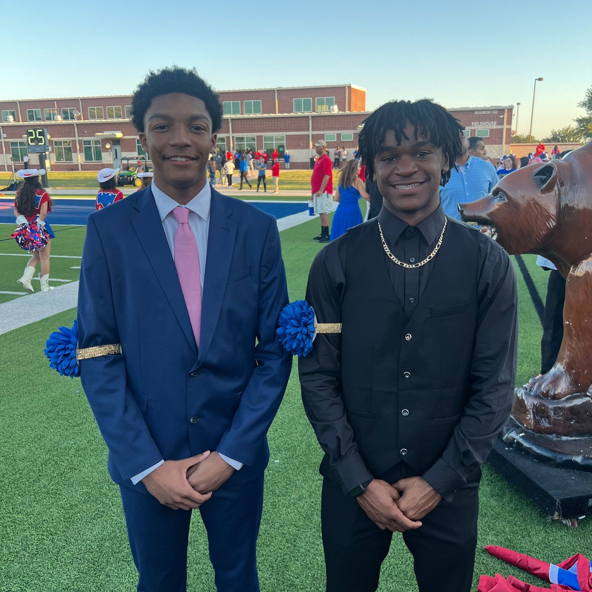 West Brook Hoops (@westbrookhoops_) on Twitter photo Congrats to our guys Sabien Foster & Devin Polidore for making homecoming court! Even bigger shout-out to Devin for winning homecoming KING 👑
Also, huge shout out to <a href="/football_brook/">Beaumont West Brook Football</a> for the huge win tonight and the 4-0 start to your season!
#BruinProud x #ForTheWestSide ❤️🐻💙 Congrats to our guys Sabien Foster & Devin Polidore for making homecoming court! Even bigger shout-out to Devin for winning homecoming KING 👑
Also, huge shout out to <a href="/football_brook/">Beaumont West Brook Football</a> for the huge win tonight and the 4-0 start to your season!
#BruinProud x #ForTheWestSide ❤️🐻💙