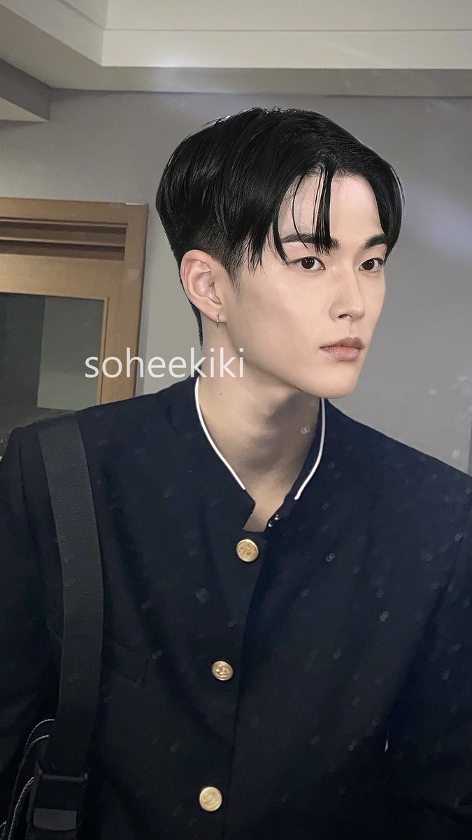 아니 이거 뭐죠..? 핀터레스트에서 발견했는데 진짜 짝사랑하는 여학생이 되..