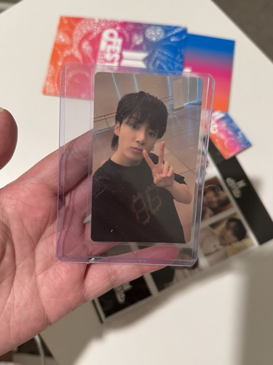 BE_Happier_BTS's tweet image. I have extra golden lucky draws. Maybe I’ll do a streaming giveaway! Lmk if you guys would be interested.