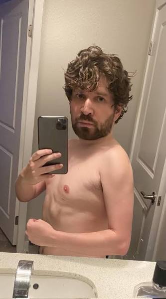 stinky_butt420's tweet photo. @BIG_SGT_D @EricLDaugh Wtf did you just say about me? https://t.co/6DlDphVYjz