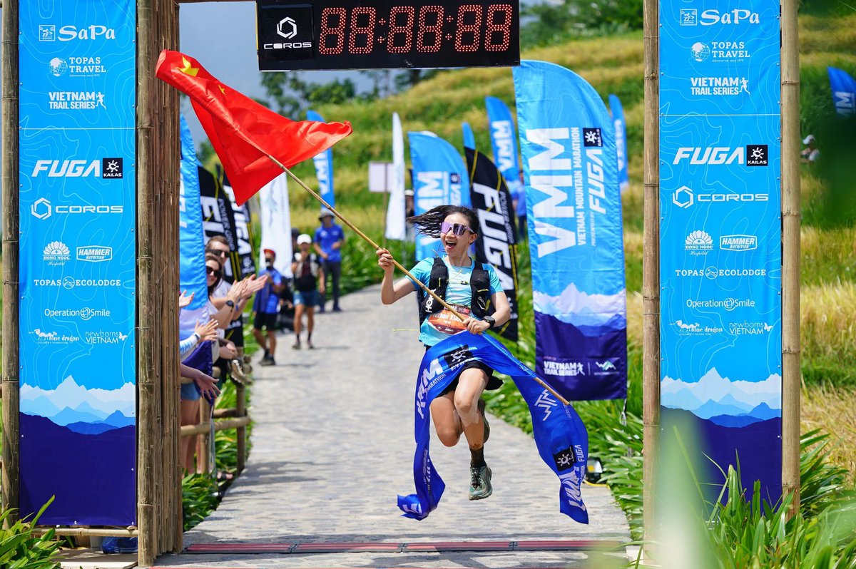 ✨ Xiang Fuzhao shines in Vietnam Mountain Marathon, taking the women’s crown in the 50 km Short Series by World Trail Majors.
With a time of 5:41:10, she delivered an outstanding performance on a demanding course. 🏔️