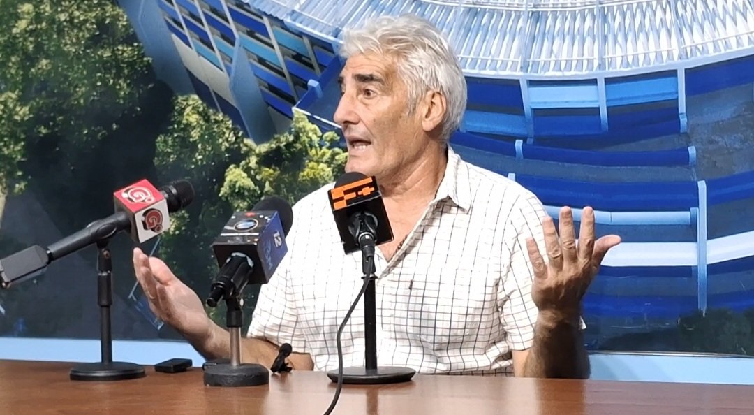 ⚽️🏟🇸🇻 #Fútbol #PrimeraDivisión

"Estamos en los 80's", la descripción frontal, simple y sincera de #Carucha Corti, tras el partido que #Alianza le ganó a #Águila (1-2).

⬇️