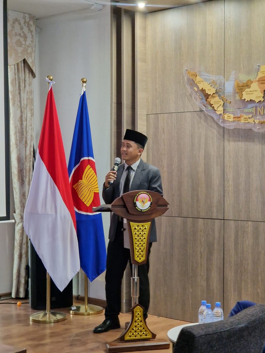 fadjroeL's tweet image. Presentasi Akhir dari mahasiswa #InternshipProgram di KBRI Astana @nursultan_kbri #fauzifitrah2 SELAMAT sudah menyelesaikan internship, semoga bermanfaat untuk pendidikan dan karir profesional selanjutnya. Jangan lupa ajak teman2 di #unida.gontor #pondok.modern.gontor untuk…