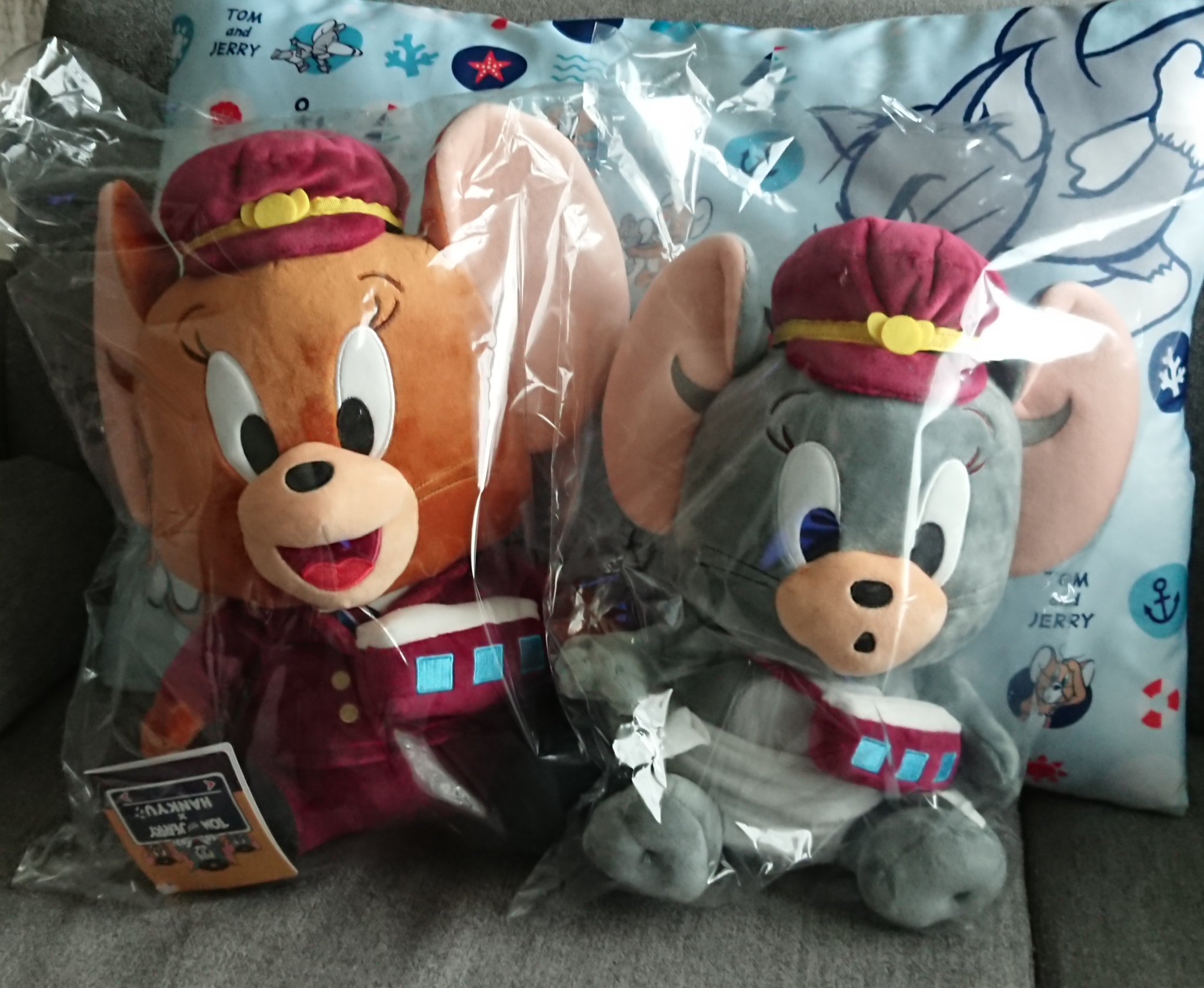 阪急　添乗ぬいぐるみ2種セット「トムとジェリー」＋「ジェリーとタフィー」 TOM and JERRY × HANKYUコラボレーション企画 ラッピング列車
