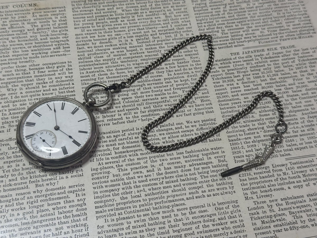 弘化3年の銀時計をお迎え☺️✨
初めての鍵巻き式なので操作が楽しすぎる💥