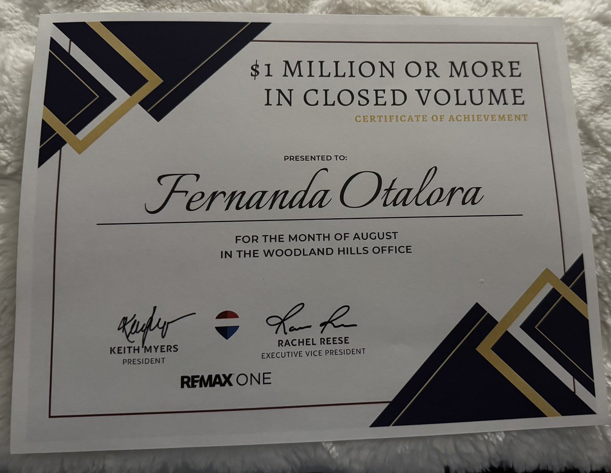 Fernanda Otalora (@happiestagent) on Twitter photo 