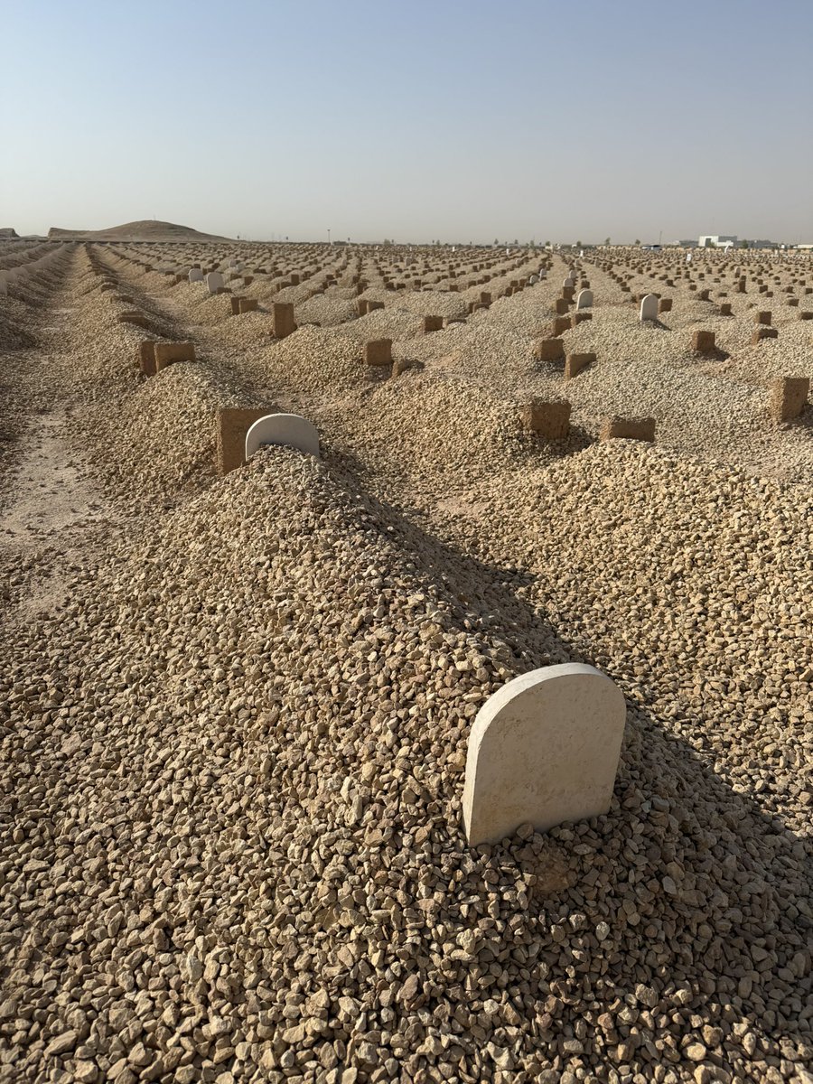 اللهم ارحم ابن اخي ، اللهُم برِّد على قبره واجعله في نعيم دائم ، اللهم اجعل ذِكره عامراً في سمائك بين ملائكتك وفي ارضك بين خلقك🤍
#يوسف_الشلهوب #يوم #السبت #ربيع_الأول #١٤٤٧ه