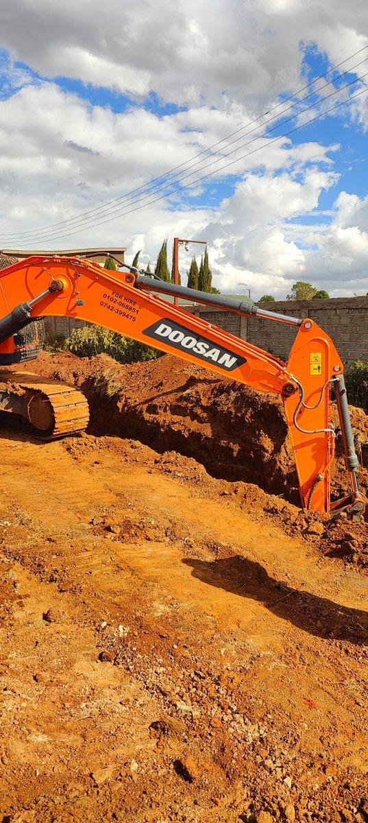 ChairSammu's tweet photo. Solid foundations begin with precise excavation. Learn more about our excavation services on our website today. 
https://t.co/xOTPrpimfd https://t.co/7xQXmG7E9e