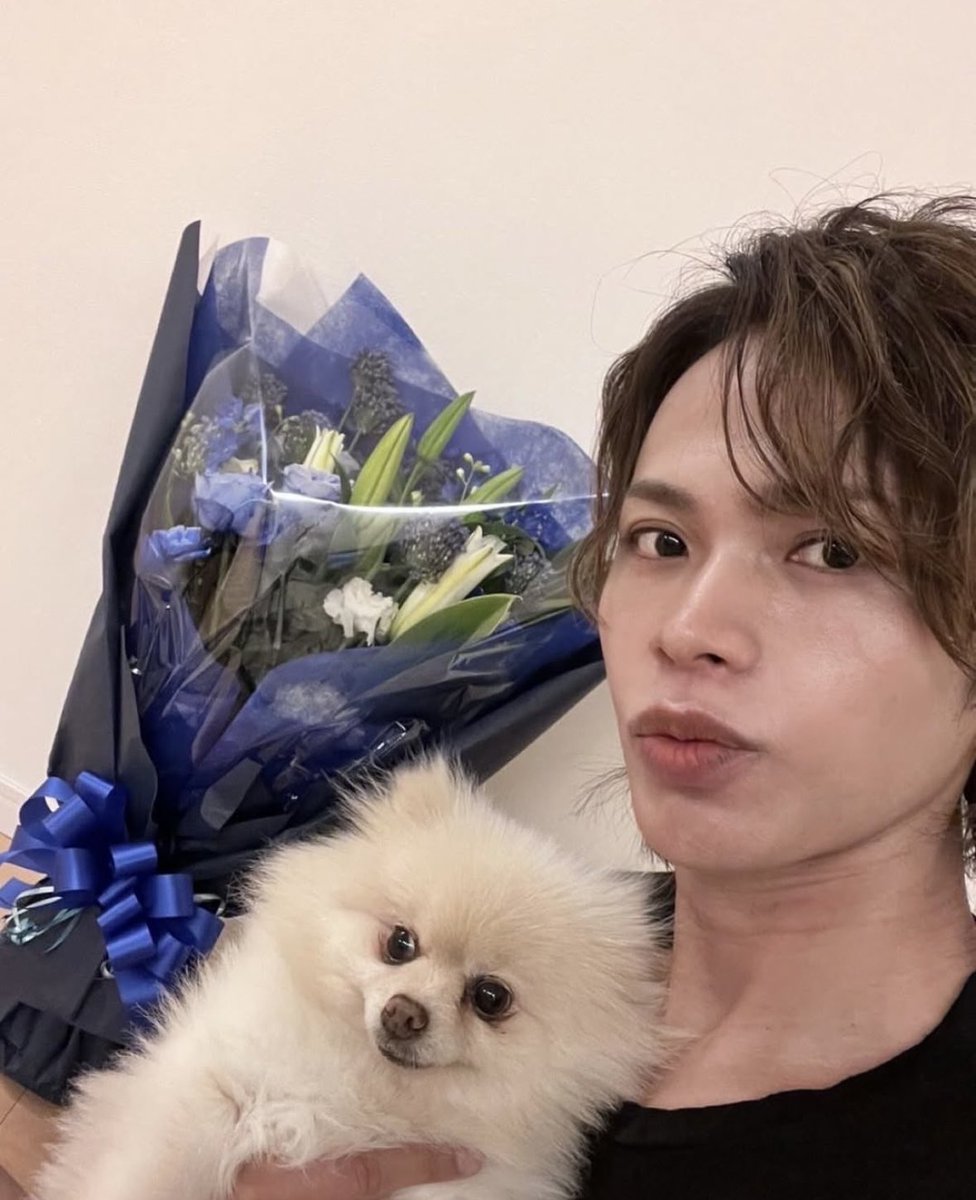 G1QACKdaMAAziue.jpg?format=jpg