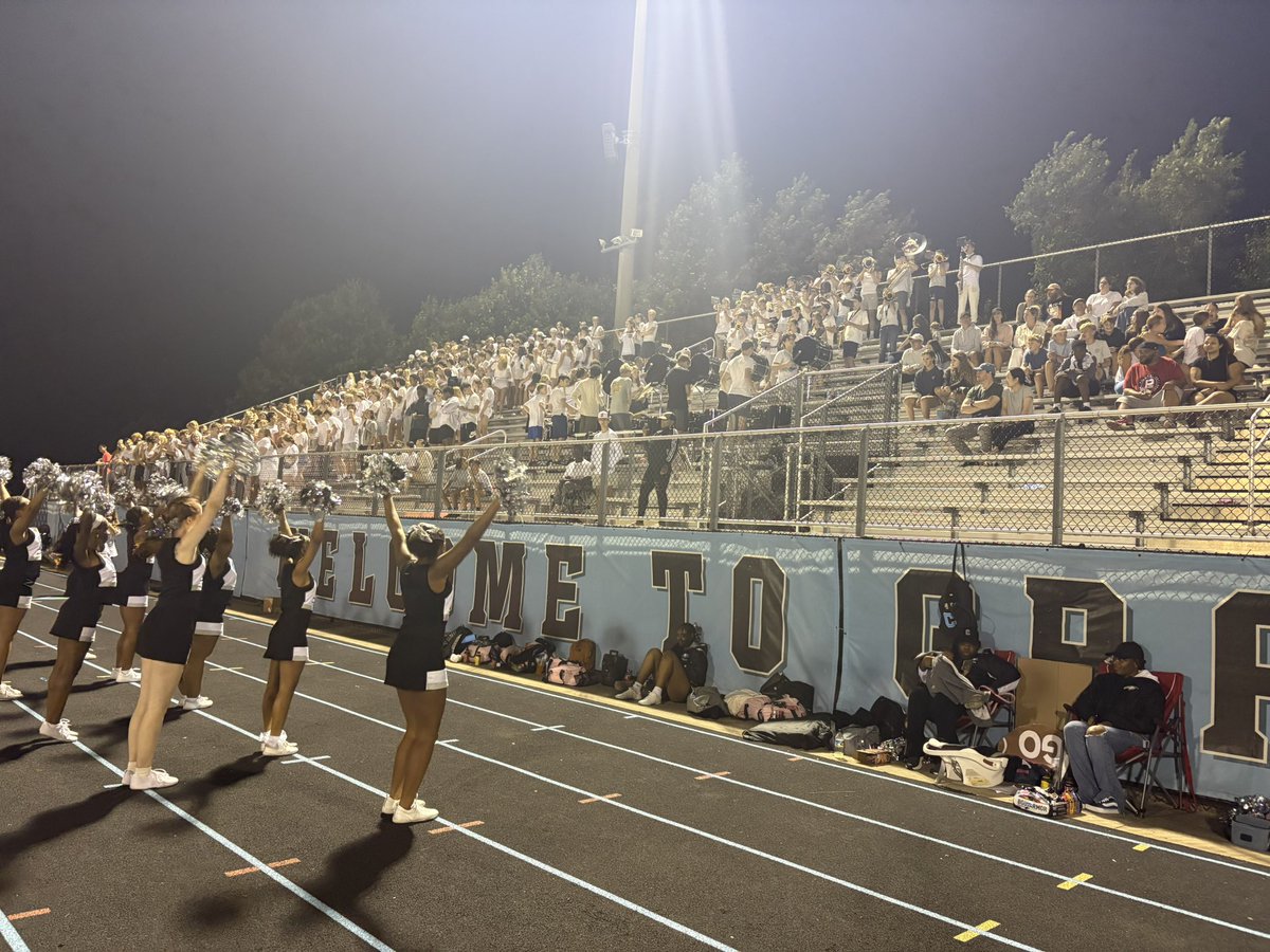 The GR Christian Band just KILLED a cover of “Still Fly” by Big Tymers. It was electric. 

-Oh yeah the football game. Eagles lead Spring Lake 24-14 in the 4th
