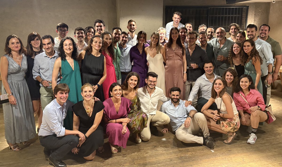 Team <a href="/CardioHULP/">Cardiología La Paz</a>. 
Despedimos a nuestros R5 con una mezcla de pena y alegría.
Gracias Ricardo, Ana y Jesús por estos 5 años en los que nos habéis dado lo mejor de vosotros.
Recordad que lo mejor está por venir.
<a href="/anatorremocha_/">Ana Torremocha</a> <a href="/saldagar/">Jesús Saldaña García</a> #richi