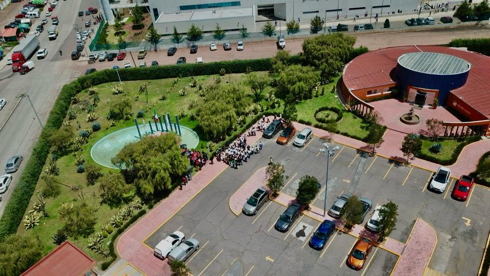 PolyRafiaMX's tweet image. En @PolyRafiaMX , participamos activamente en el #SimulacroNacional2025 para fortalecer nuestra cultura de #prevención. Gracias al #compromiso de todos, seguimos avanzando hacia un #entornolaboral más seguro y preparado ante cualquier eventualidad.
#SimulacroNacional #Seguridad