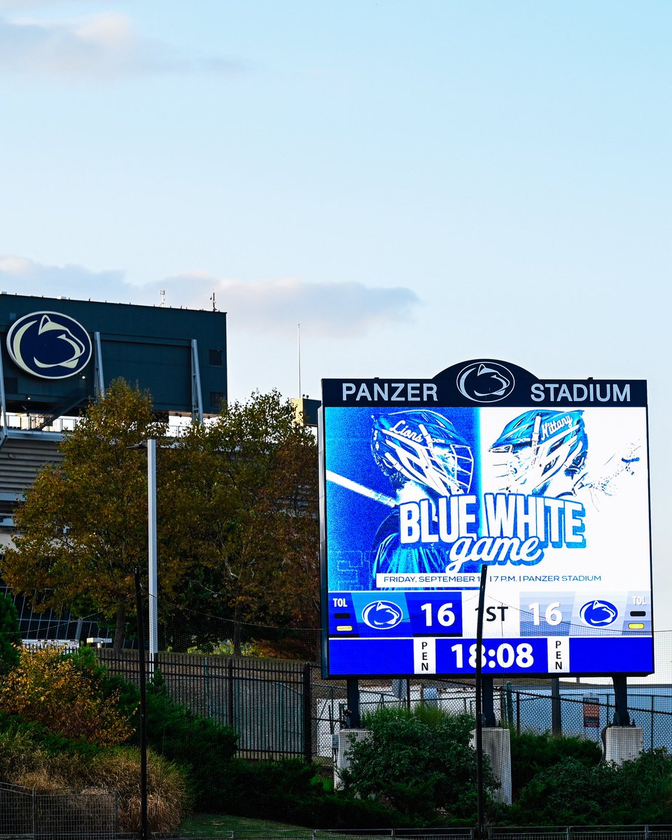 PennStateMLAX's tweet image. blue vs. white ✔️
 
Big thank you to all the alumni that came out for our blue white game 👏