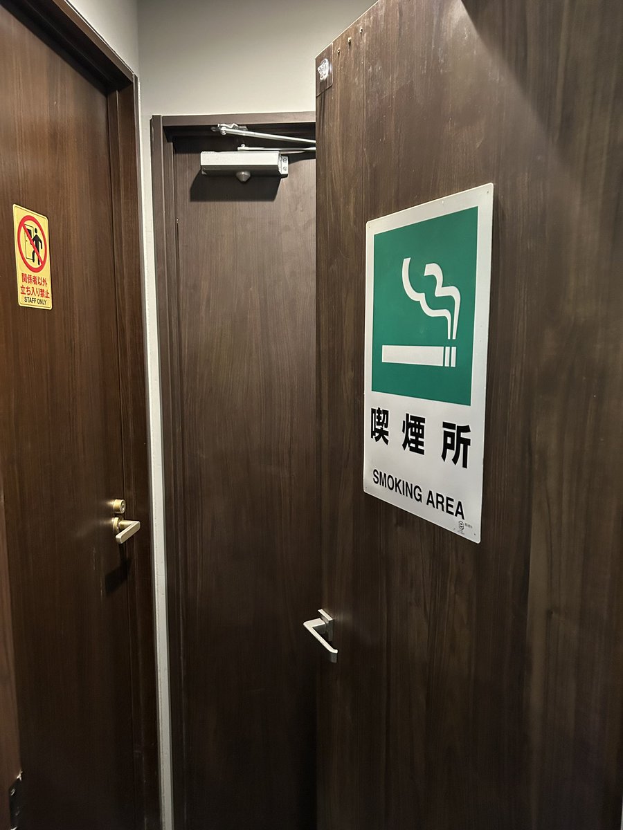 ダクトを強化し、2重ドアを採用いたしました。