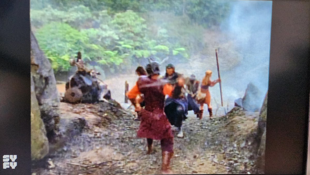 SaffySparkles's tweet photo. Gabrielle is just twirling her staff here while the stuntman soldier holds his weapon and hops around as they wait for the drama to happen behind them 🤣 https://t.co/k35vsgUAmW