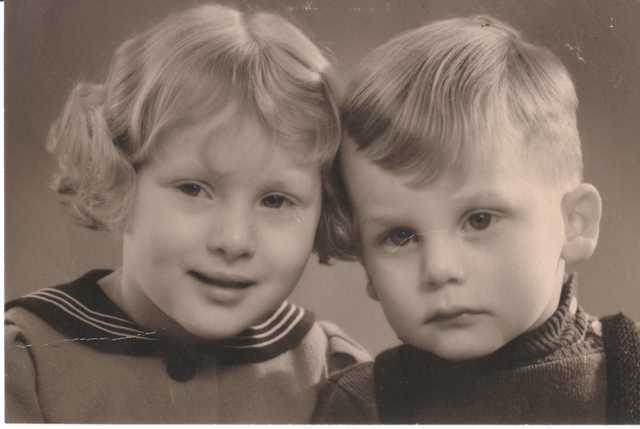 20 September 1939 | Dutch Jewish boy, Joseph Jacob Pinto, was born in Amsterdam.

He was deported to #Auschwitz from #Westerbork in October 1942. He was murdered after arrival selection together with his sister Sientje.
---

A video about the first two gas chambers created near