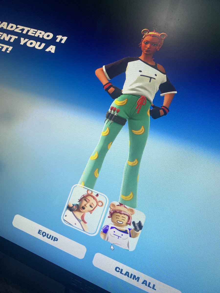 Gracias <a href="/Radz1xx/">Radz 11</a> si eres egirl te regalará una skin solo dale like.