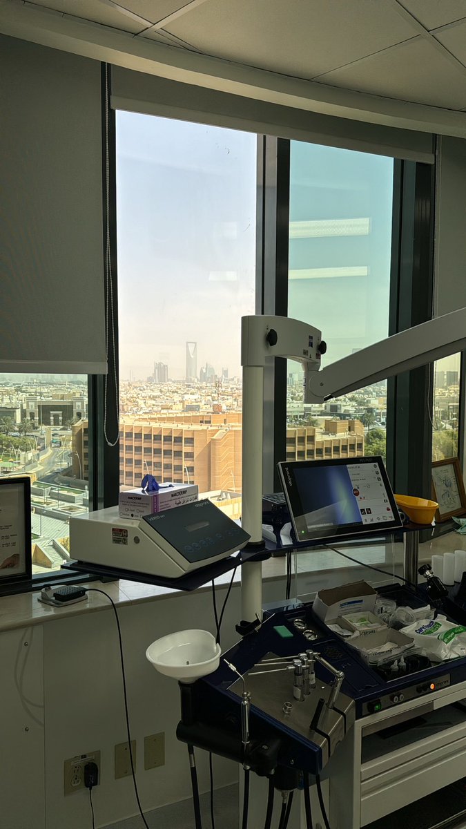 شُمــوخ tweet media