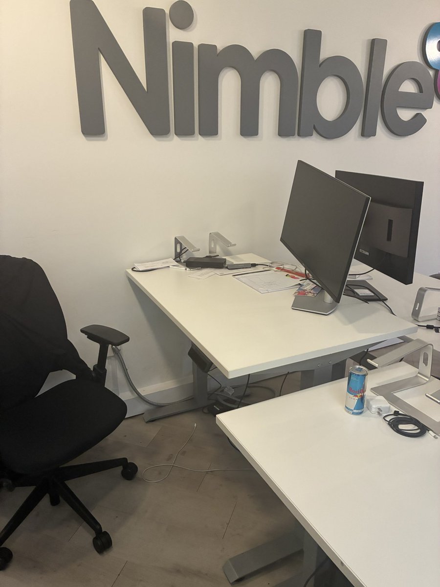 Last day at Nimble! 

Feels quite bittersweet as it was my first intro in tech/ SF and I learned so much being the best product intern I could be and working with some of the smartest people I know.

Now it’s time for me to figure out what’s the next step of my journey in the Bay