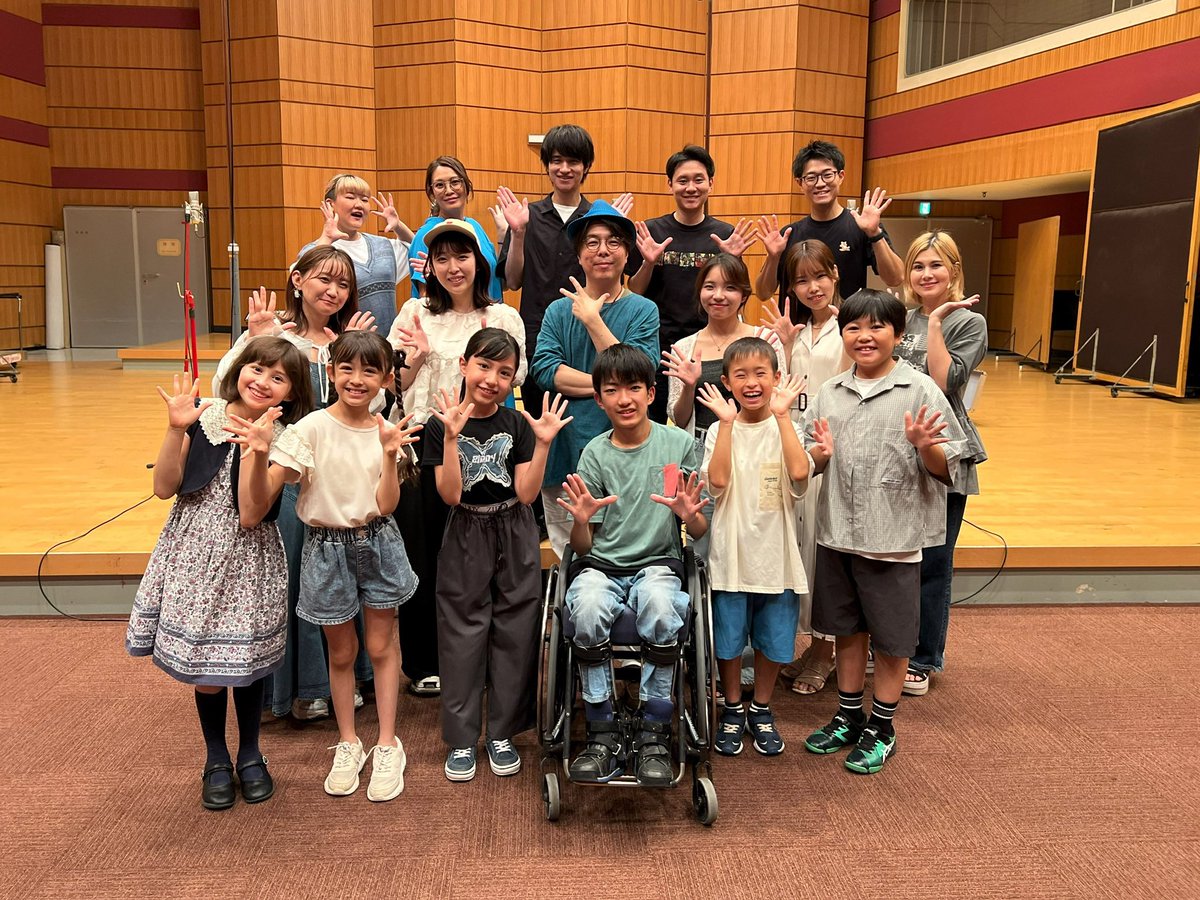 本日‼️14:55から📺
#みんなのうた ひろがれ！いろとりどり

ミドリーズさん&amp;DUCが歌う
#手のひらを太陽に 放送です☀️

やなせたかしさん作詞の名曲を
63年ぶりの新しいアレンジ🎶でお楽しみください😊