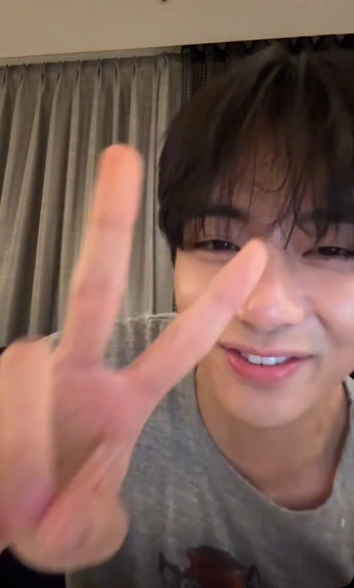 𝗨𝗥𝗚𝗘𝗡𝗧:  
3️⃣ #TaehyungNaver articles for 3PM KST ranking today

Refer to thread below for all articles 

Pls:
☑️ like by clicking 1st emoji
☑️ use Taehyung’s #️⃣ when ✍🏻sharing &amp; blogging 
☑️ recommend articles

Borahae 💜
#방탄소년단뷔 #BTSV #TAEHYUNG #V #뷔