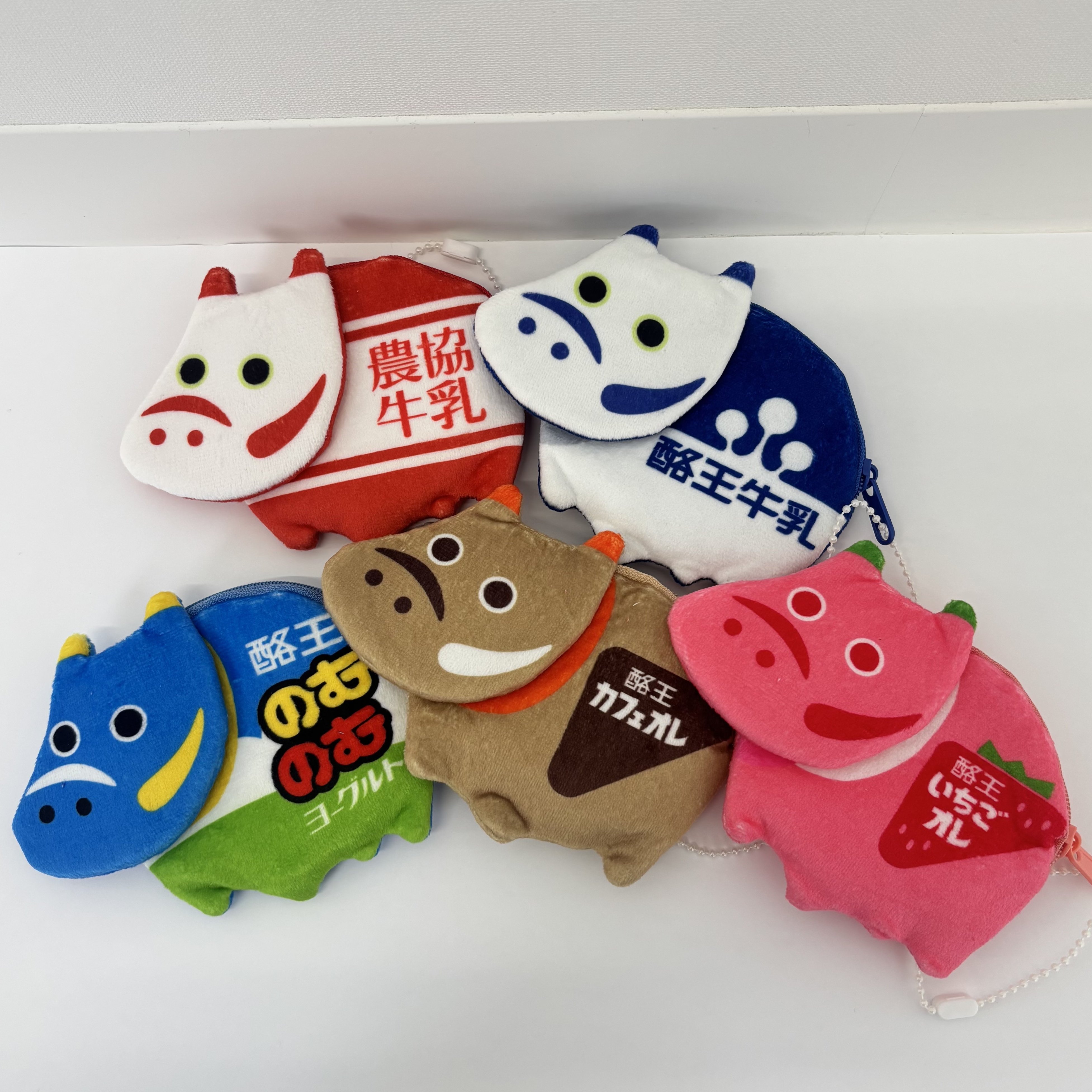 酪王牛乳コラボ 赤べこ レモン牛乳赤べこ 限定 福島限定販売 酪王