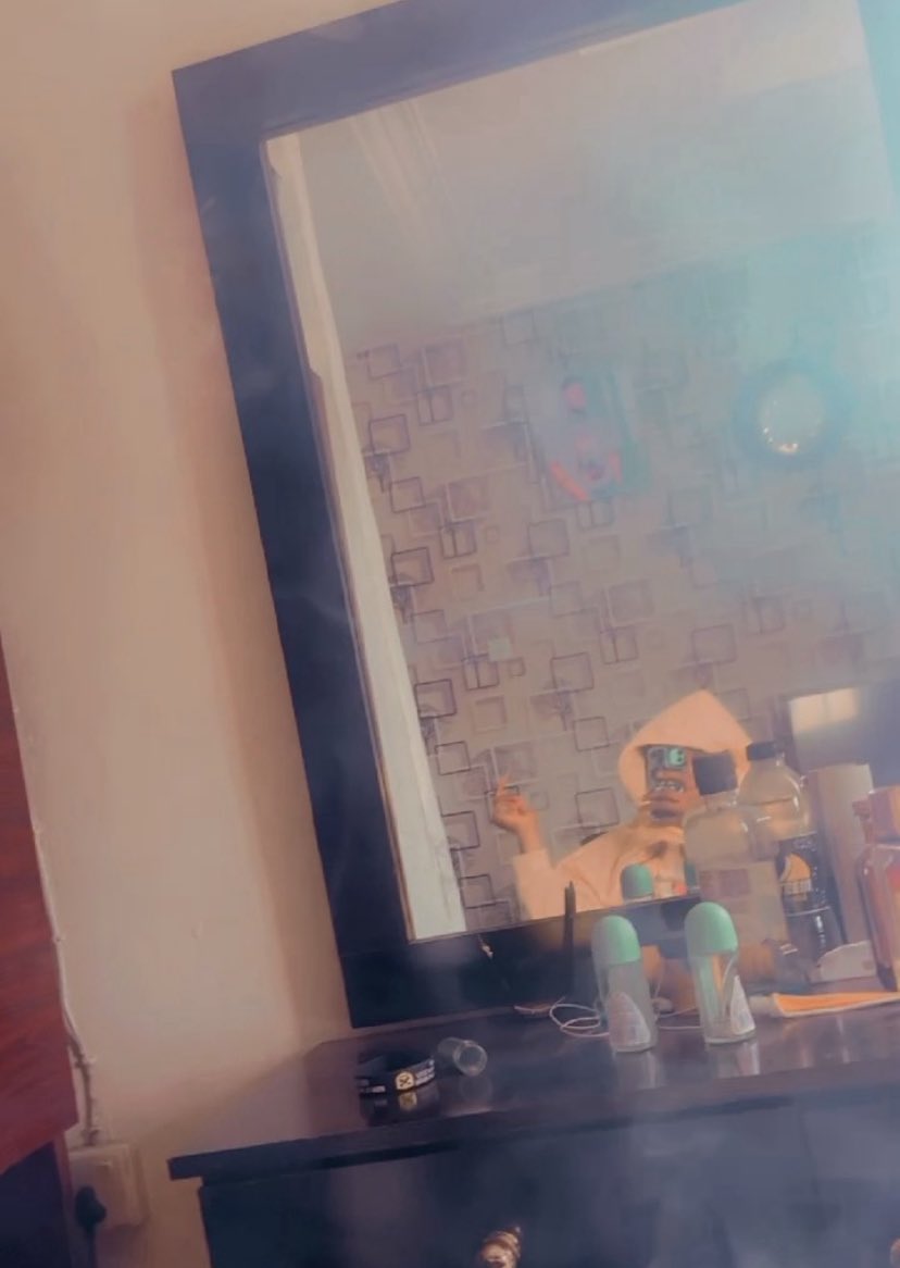 Having a great time at home 🏠🥰