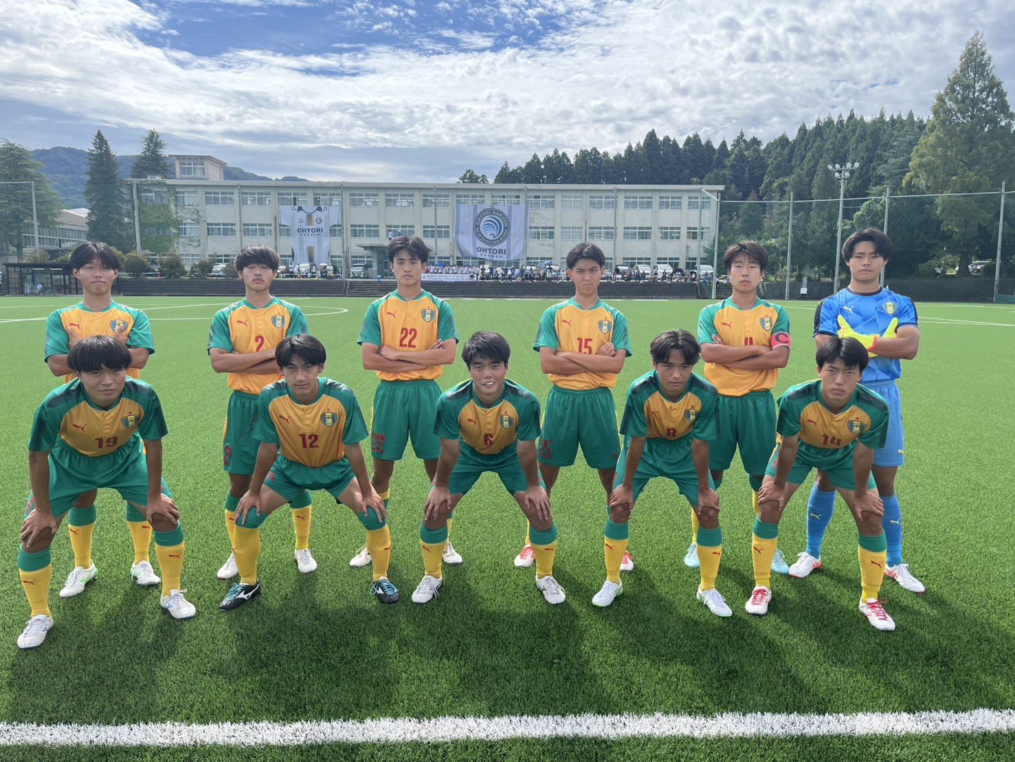 星稜高校サッカー部 ピステの下 値段交渉有り 星稜高校サッカー部 ピステの下 値段交渉有り